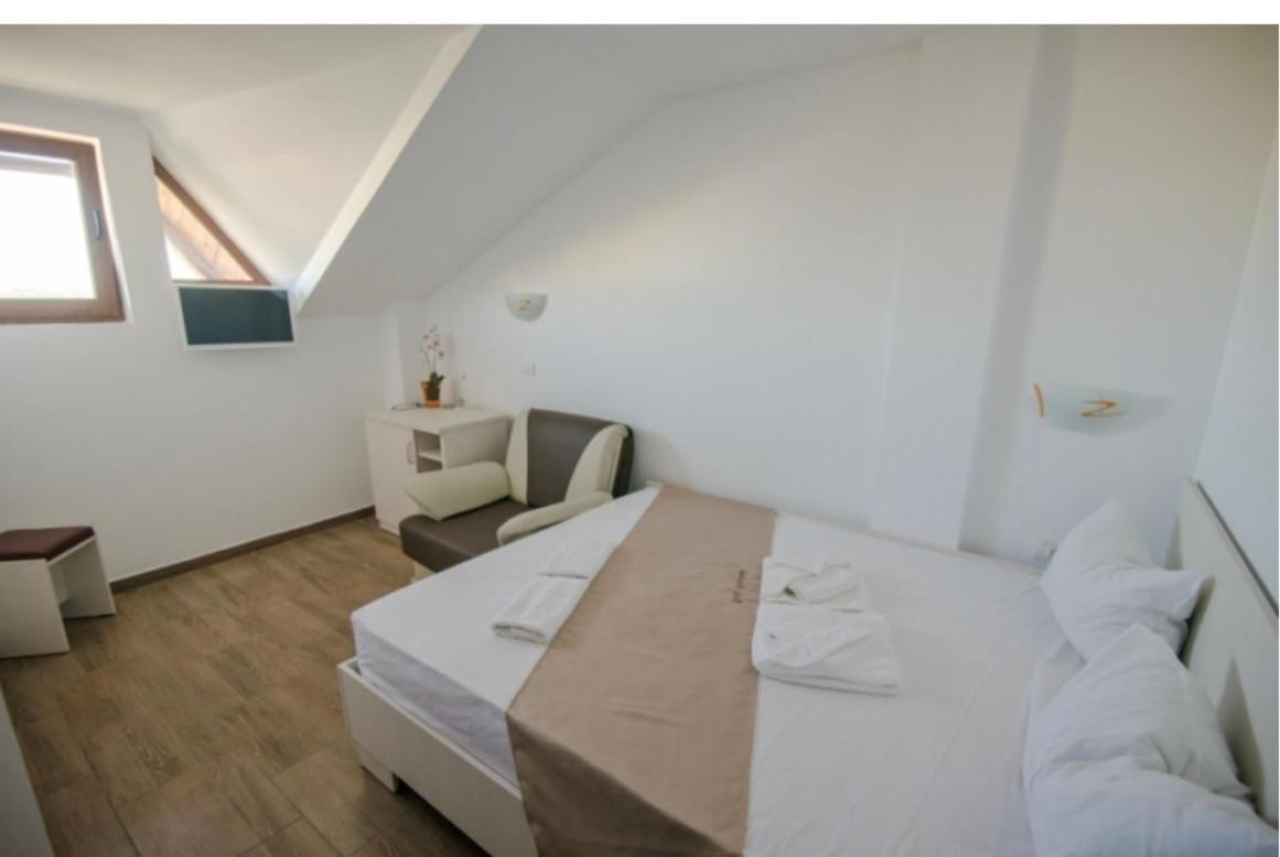 Hotel Complex Turistic Perla Venusului Zewnętrze zdjęcie